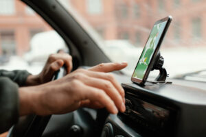 STF analisa vínculo trabalhista entre motoristas de apps e plataformas digitais