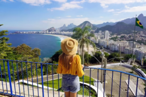 Turismo estrangeiro no Brasil bate recorde com 7 milhões de visitantes em 2025