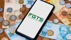 Nova regra do FGTS muda limite de parcelas e valor do empréstimo em 2025